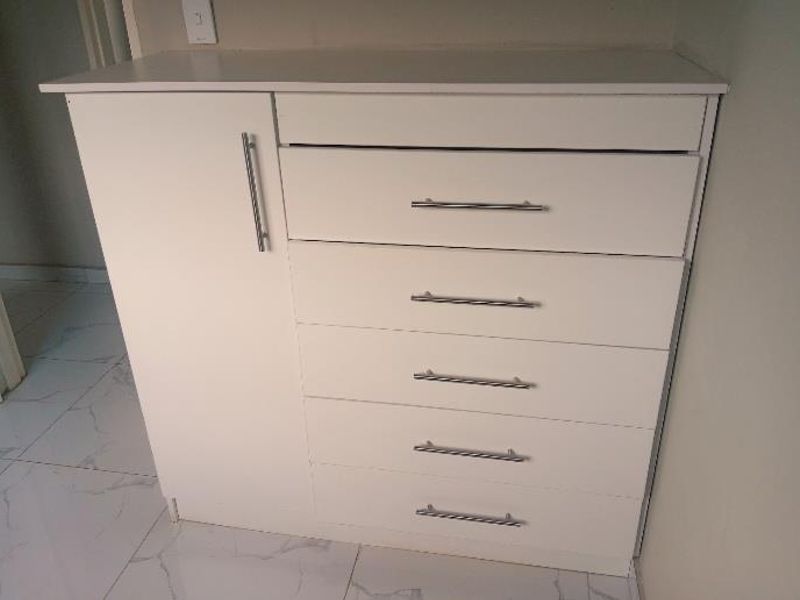 EXCLUSIVE | MODERN LUXURY WITH BIOMETRIC SECURITY – ACT FAST This is not just a home — it is a statement of secure, modern living in the heart of Dawn Park. - Photo 8