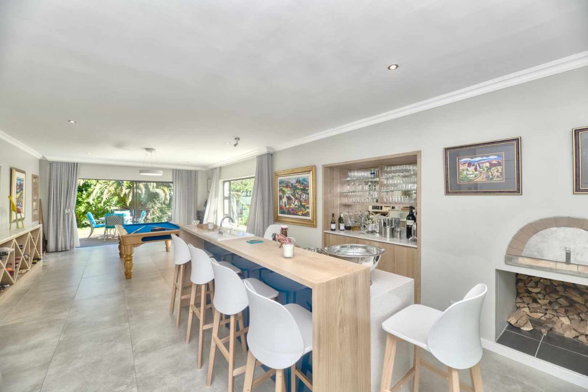 LIFESTYLE LIVING - Photo 4