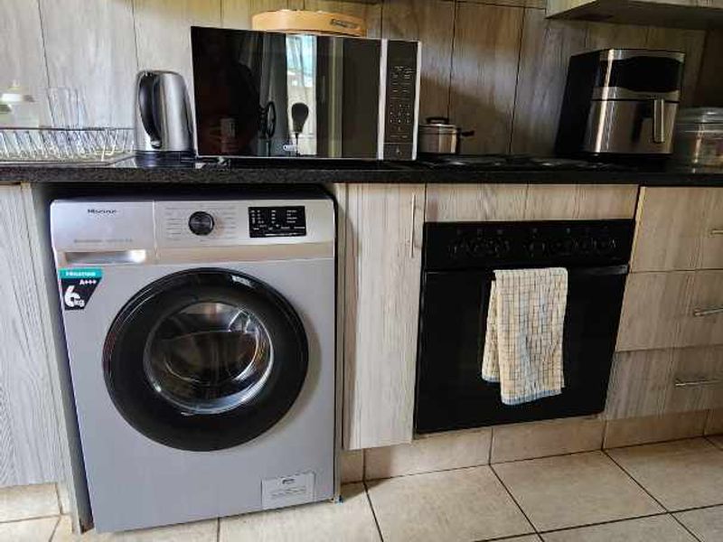 1 Bedroom Apartment For Sale in Montana - Photo 6