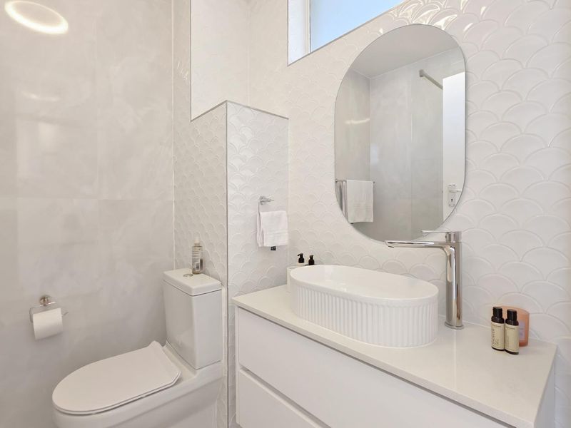 Stylish City Living in the Heart of Kloof Street - Photo 9