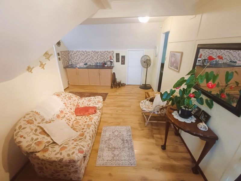 FOR RENT  |  Bothas Hill ||  1 Bedroom Furnished Apartment - Photo 3