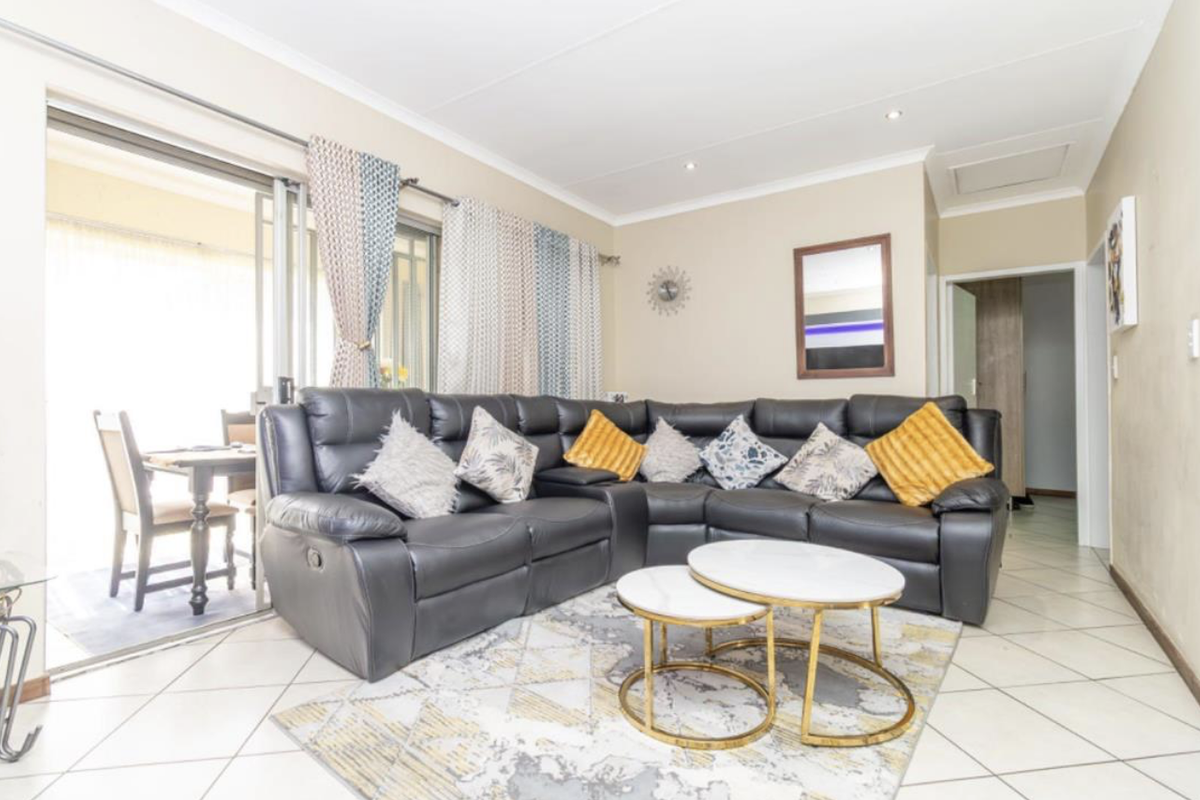 Modern 3 Bedrooms and 2 bathrooms townhouse - Photo 5