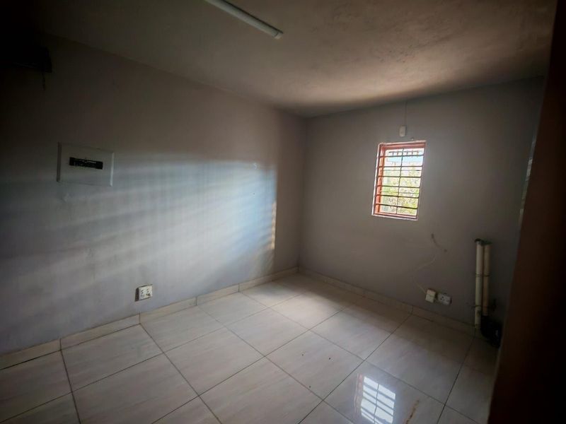 Home For Sale In A Secure Complex - Photo 9