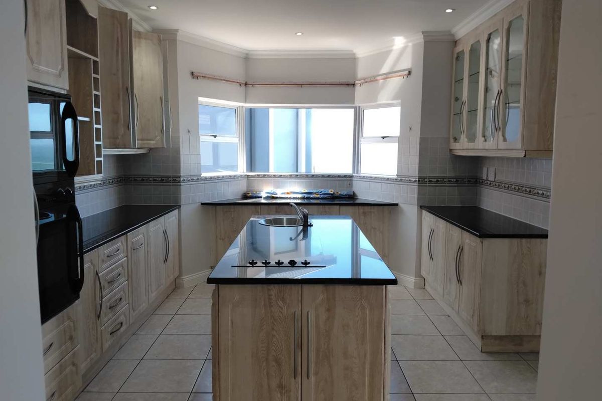 4 bedroom Family home - Photo 2