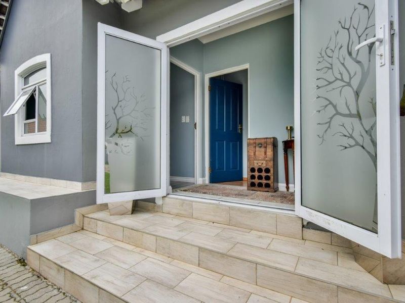 SECURE ESTATE LIVING - Photo 4