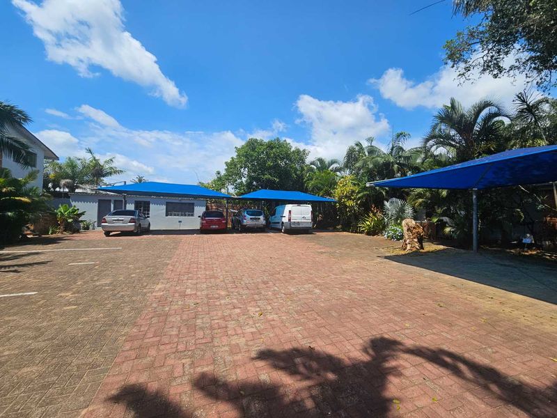 1-bedroom apartment nestled within the serene heart of St Lucia, a haven within the iSimangaliso Wetland Park World Heritage Site. - Photo 4