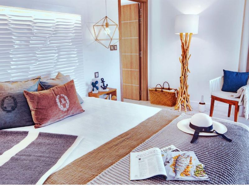 SPACIOUS VILLA WITH EXCLUSIVE BEACH CLUB ACCESS. - Photo 3