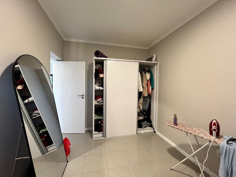 2 Bedroom Apartment with Scenic Views - Photo 6