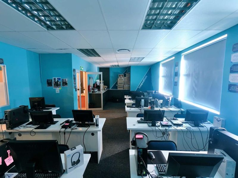 Spacious Corporate Office in The Colosseum | Gateway to Century City - Photo 8