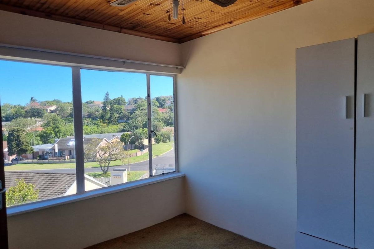 Corner Apartment  For Sale in Amalinda North. - Photo 3