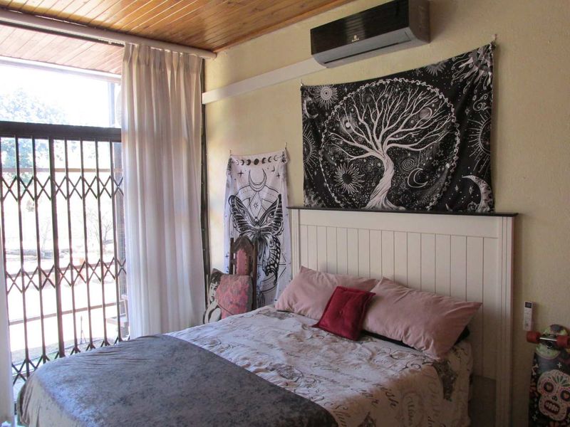 Dream Home with Pool & Mountain Views in Westbank! - Photo 6