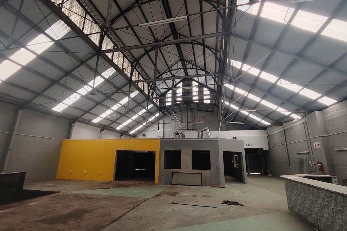 550 m2 Commercial Space in Durban's CBD - Photo 4