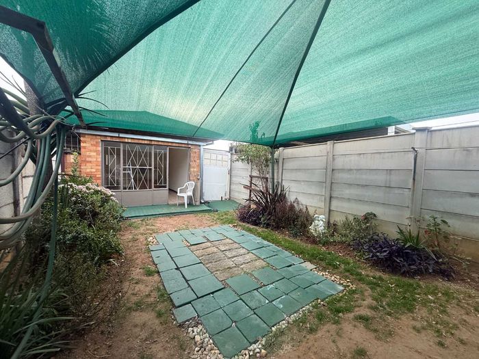 Property #2503026, Cottage Rental Monthly in Discovery