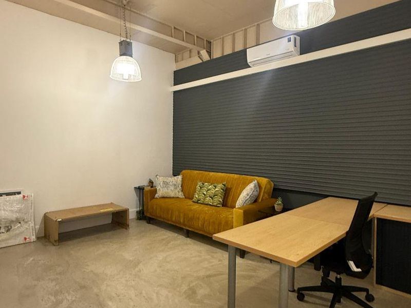 Furnished Premium office to let in De Waterkant with two balconies - Photo 3