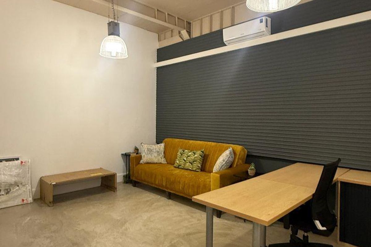 Furnished Premium office to let in De Waterkant with two balconies - Photo 3