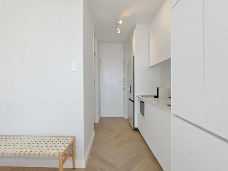 Stylish City Living in the Heart of Kloof Street - Photo 8