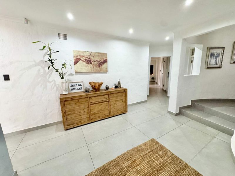 Hendra Estates - Exquisite, Large Family Home For Rent In Umhlanga!! - Photo 9