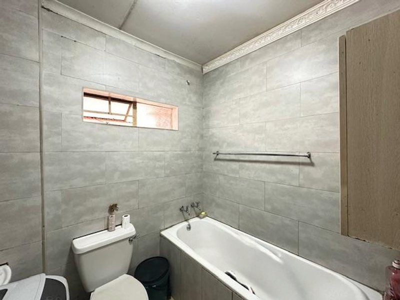 2-Bedroom House for Sale in Olievenhoutbos, Centurion - Photo 9