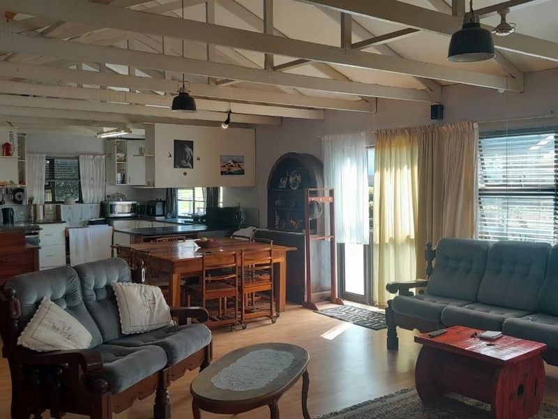 Spacious 3-bedroom house - Photo 6