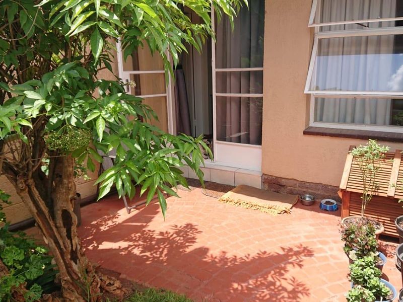 A one bedroom ground floor Unit in Fariland - Photo 4