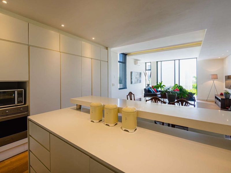 Luxury two-bedroom Polo Village apartment available to rent on Val de Vie Estate - Photo 3