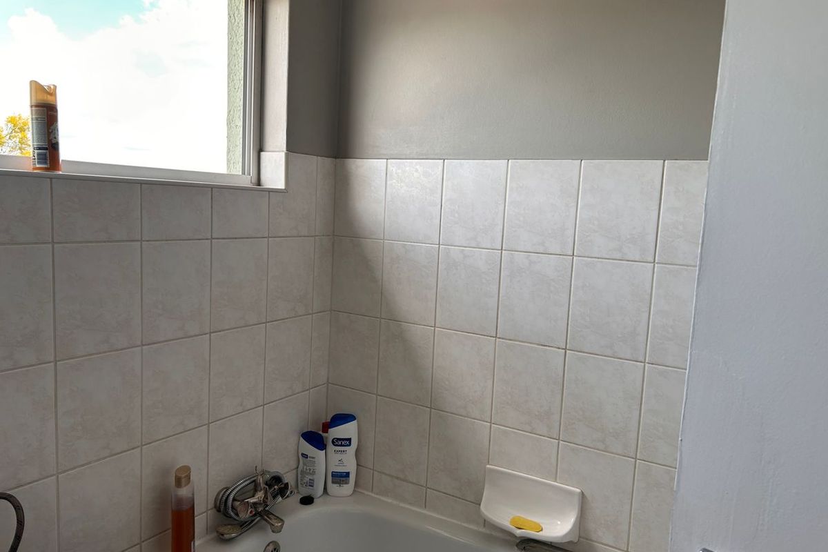 Newly couple or Young Professionals - Photo 3