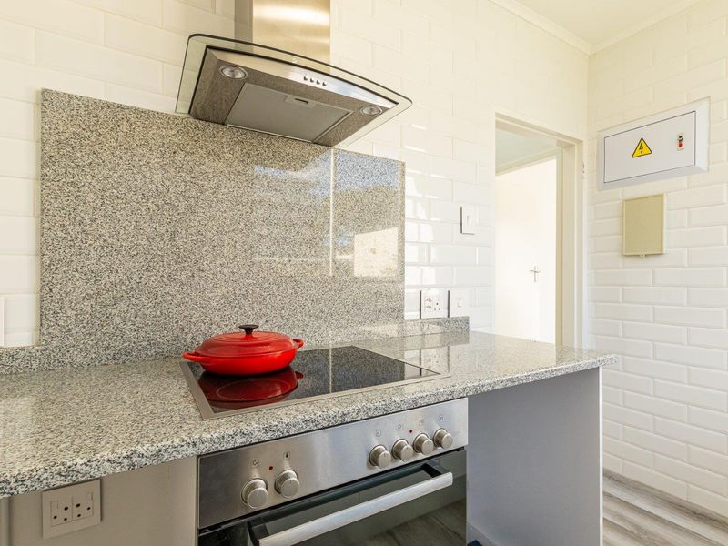 Partially furnished 1 Bedroomed g/ floor apartment in Marlborough Park - Photo 9