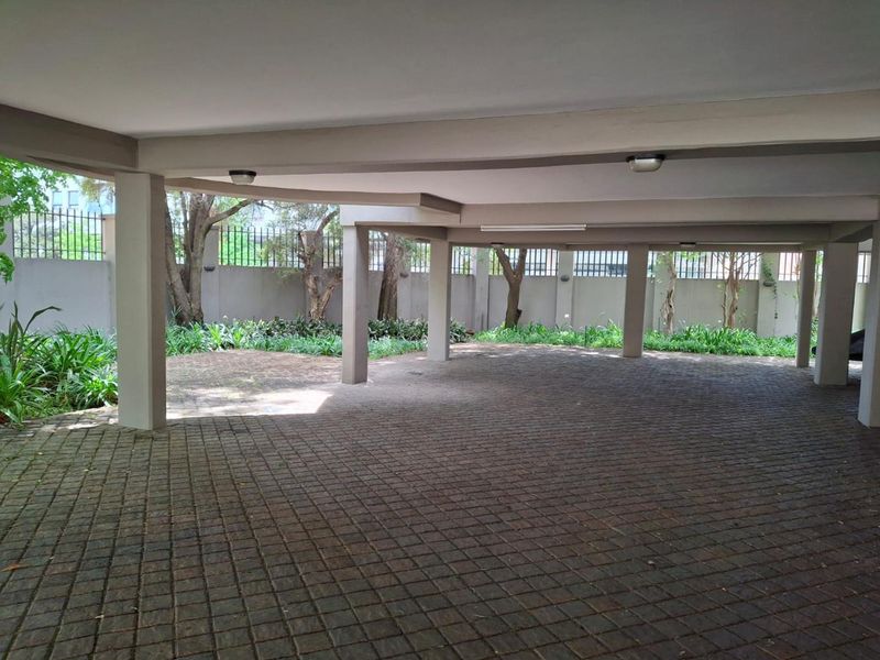 A BEAUTIFUL TWO BEDROOM TOWNHOUSE - Photo 7