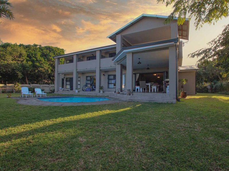 Superbly located, contemporary masterpiece with huge income generating potential and sea views! - Photo 2