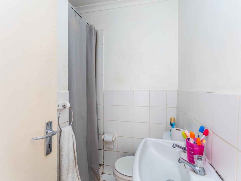 Secure, Spacious & Centrally Located – Monte Amiata Gem - Photo 10