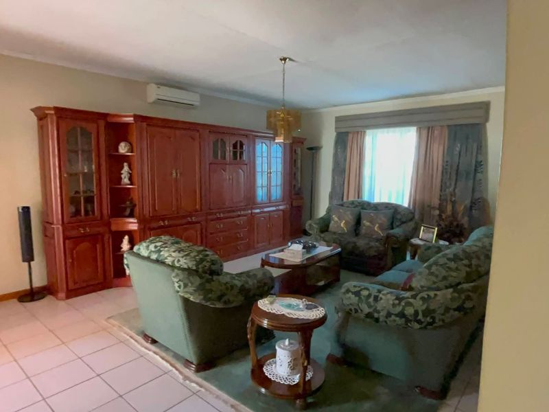 🏡FOR SALE | PIONEERSPARK| N$ 3,600,000 EXCL. COSTS - Photo 10
