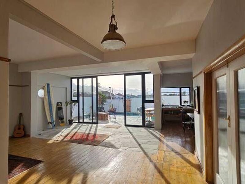 Enjoy Beachside Living in This Spacious 3-Bed Rental - Photo 3