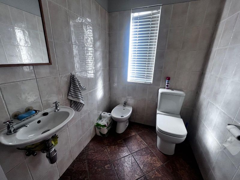 Prime warehouse in Prosperita for sale! - Photo 6