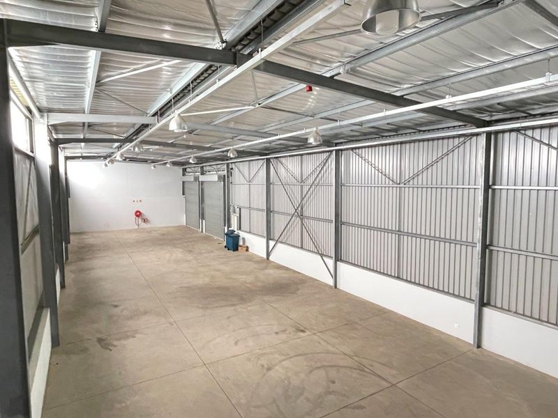 Retail in Glen Anil - Photo 9