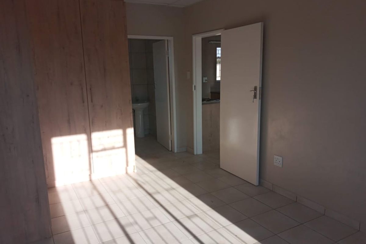 Spacious family home Riversdale Meyerton - Photo 5