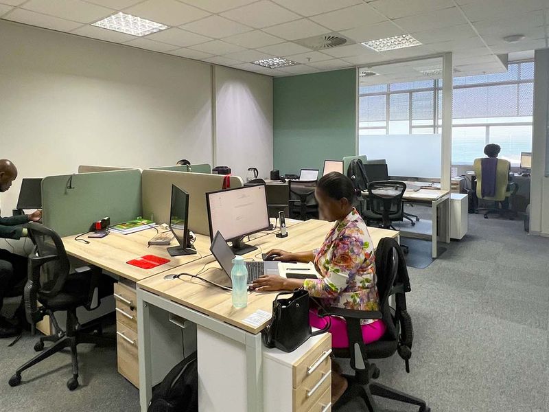 Premium Commercial Office for Sale in Umhlanga Ridgeside. - Photo 7