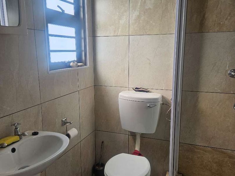 Ground floor 1 Bedroom flat in Three Sisters Kleinmond - Photo 10
