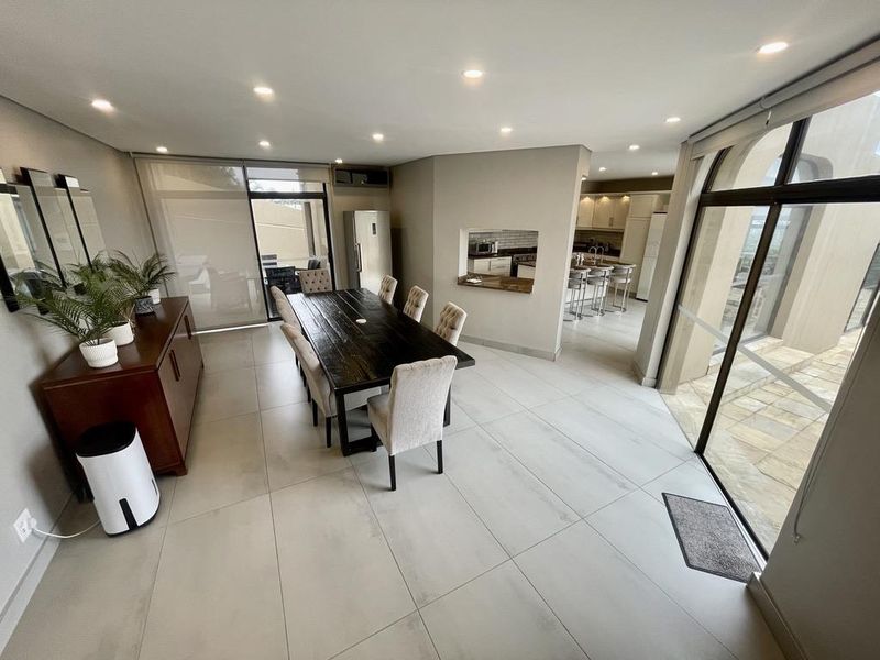 Hendra - Luxury Fully Furnished 5 Bedroom Home with Uninterrupted Sea Views | Umhlanga - Photo 9