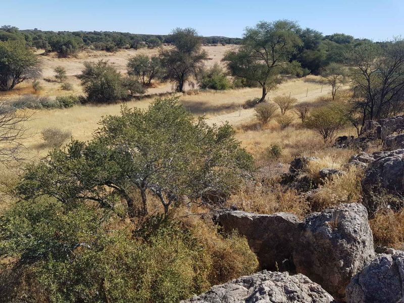 Most beautiful setting in Camelthorn Estate Okahandja - Photo 10