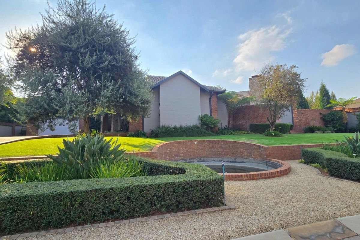 Architectural Elegance | A Bespoke Residence Designed for Modern Luxury - Photo 3