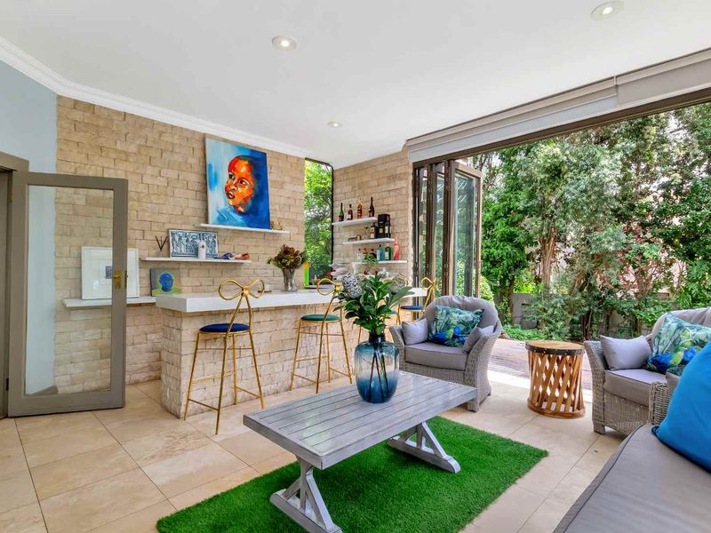 MODERN SPACIOUS AND STYLISH HOME - Photo 8