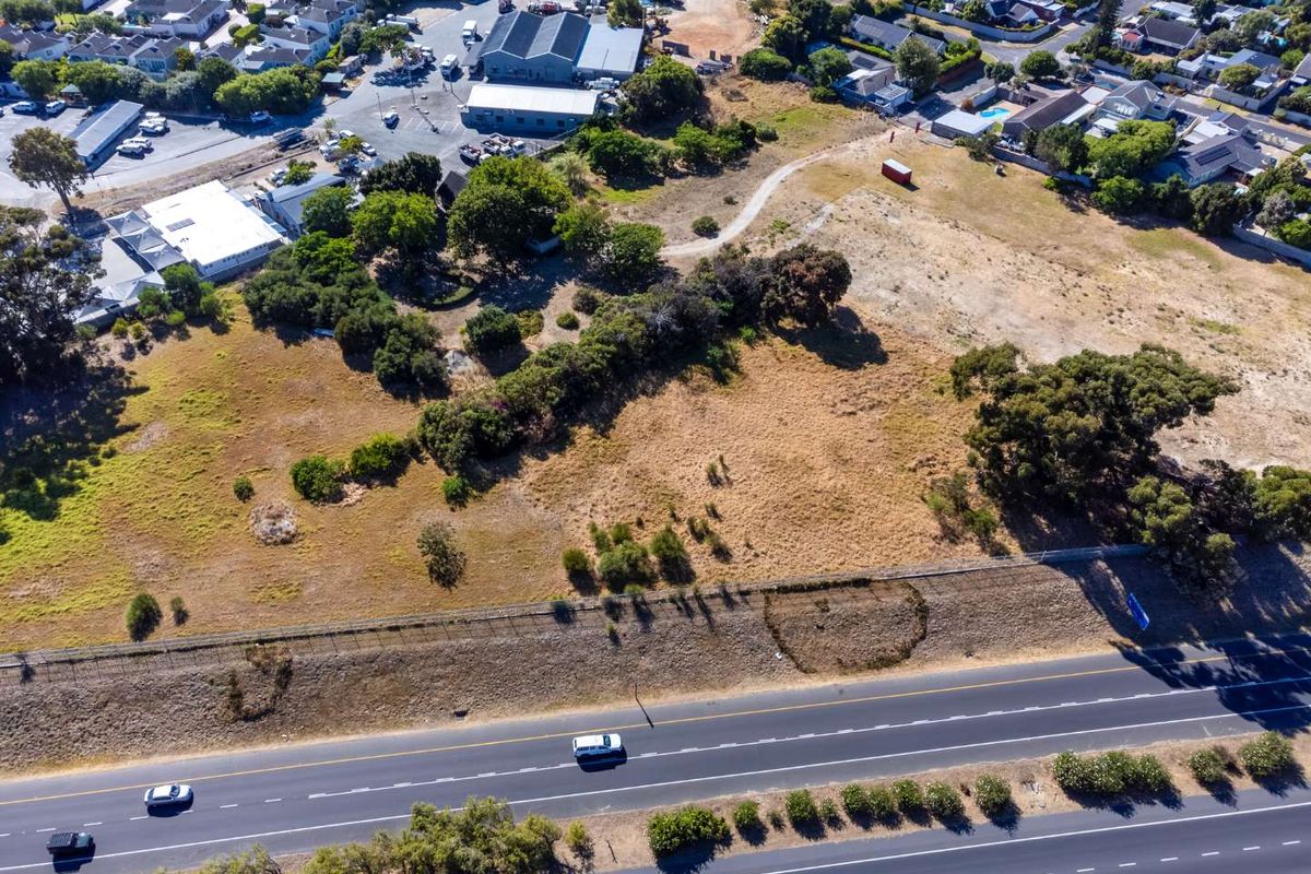 A Rare Opportunity to secure Prime Land in Constantia. - Photo 5