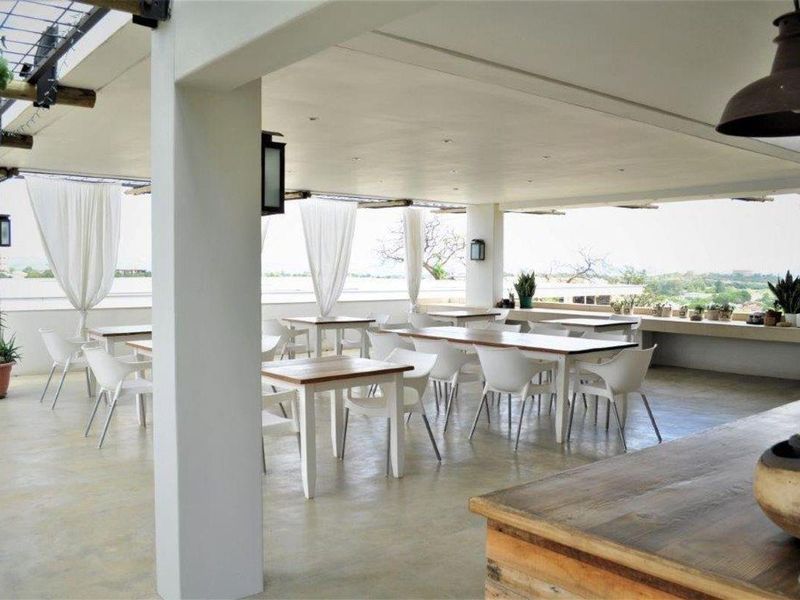 A well Established Guest House | Prime City Location N$27million - Photo 4