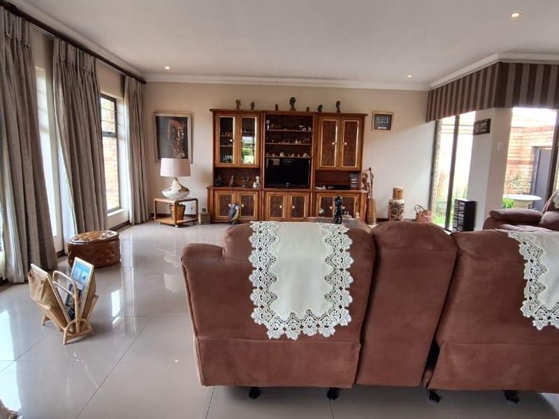 Retirement cluster - Photo 10