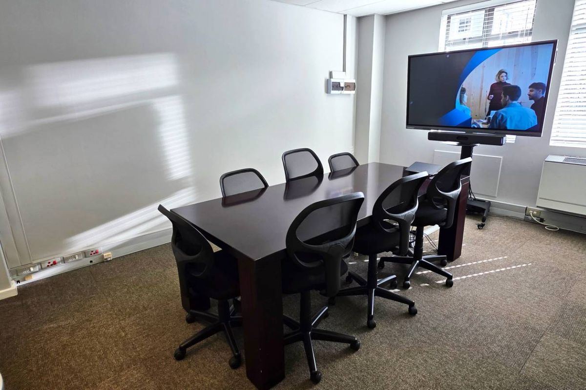 First Floor Office in Secure Complex - Photo 4