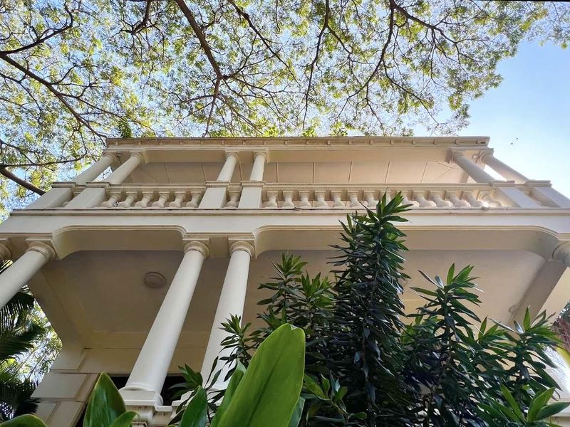 GRACIOUS HERITAGE BUILDING IN MORNINGSIDE - Photo 6