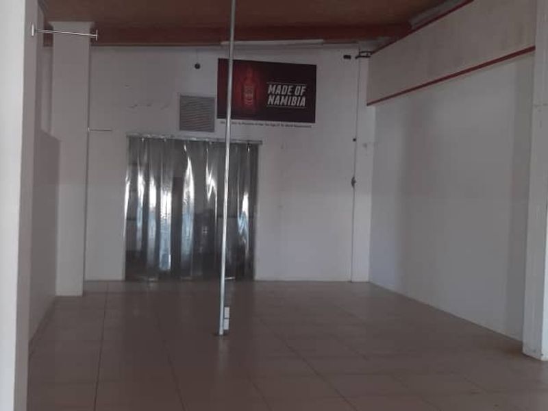 Bussiness premises & flat - Narraville - Photo 9