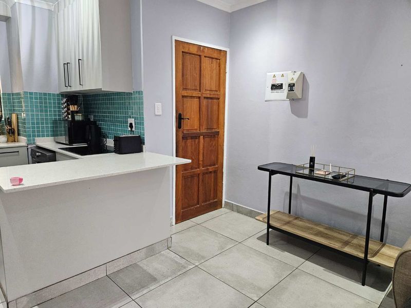 2 bedroom  townhouse for sale - Photo 4