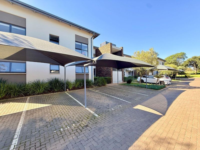 Luxurious 3-Bedroom Ground Floor Unit in Whistling Thorns - Photo 3