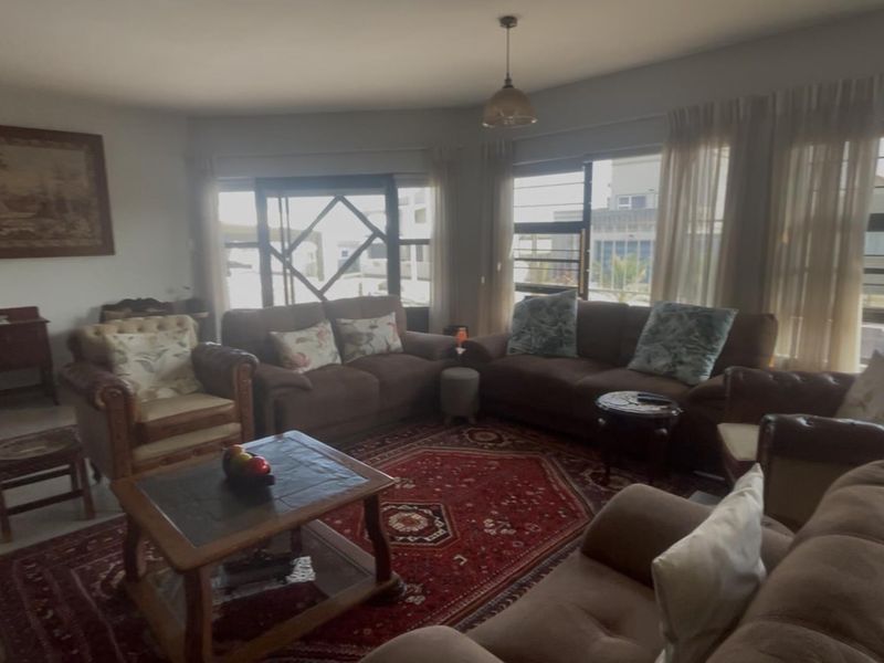 Must have spacious, well-built seaview family house in Sun Bay, Henties Bay - Photo 8